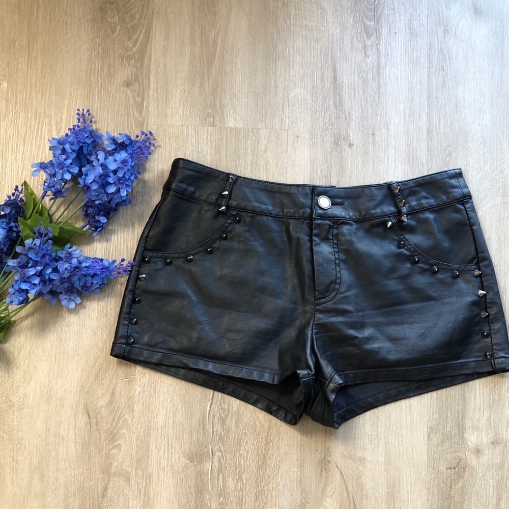 Black leather denim Shorts with studs
